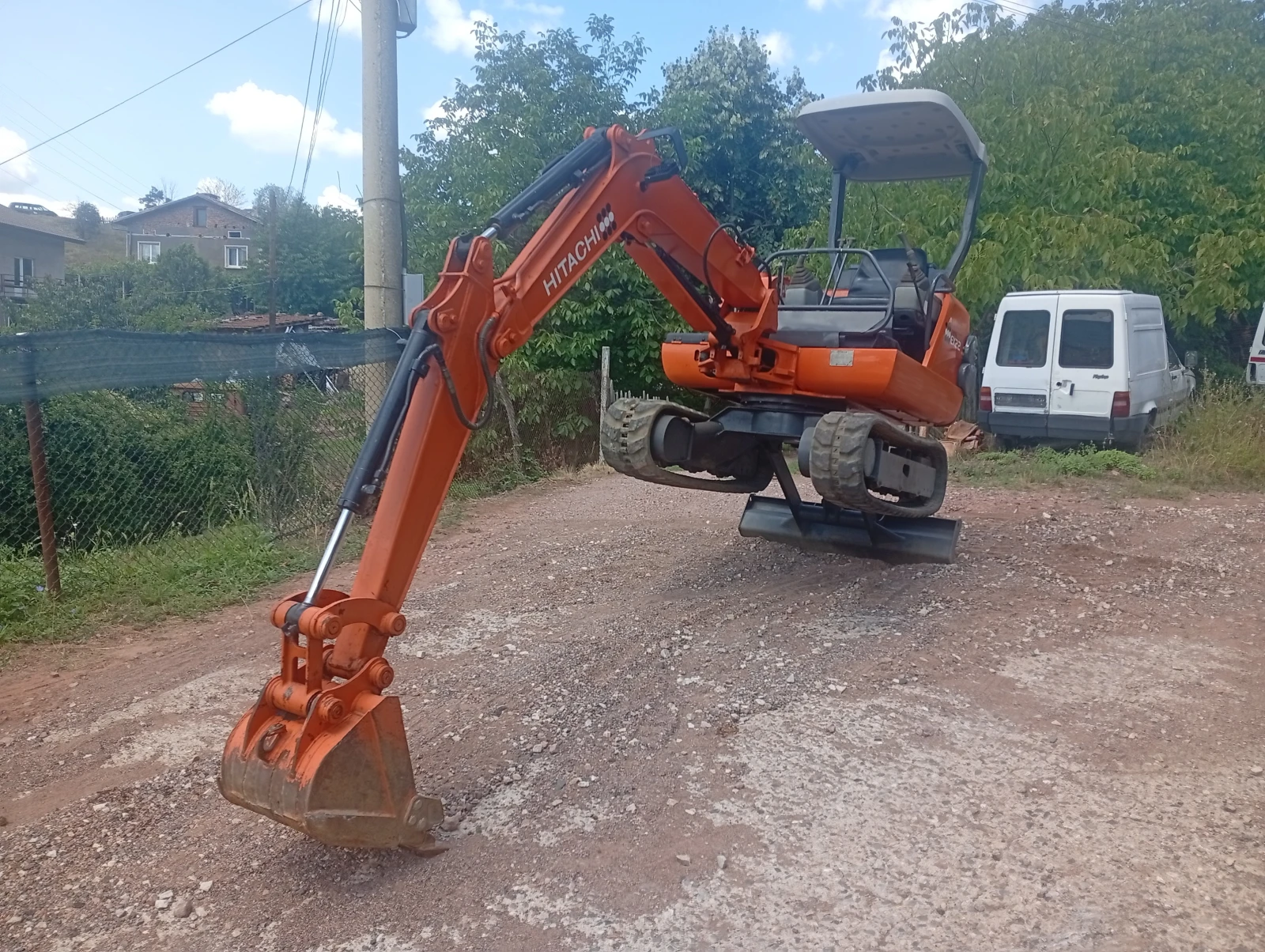 Багер Hitachi EX22, снимка 4 - Индустриална техника - 55400701