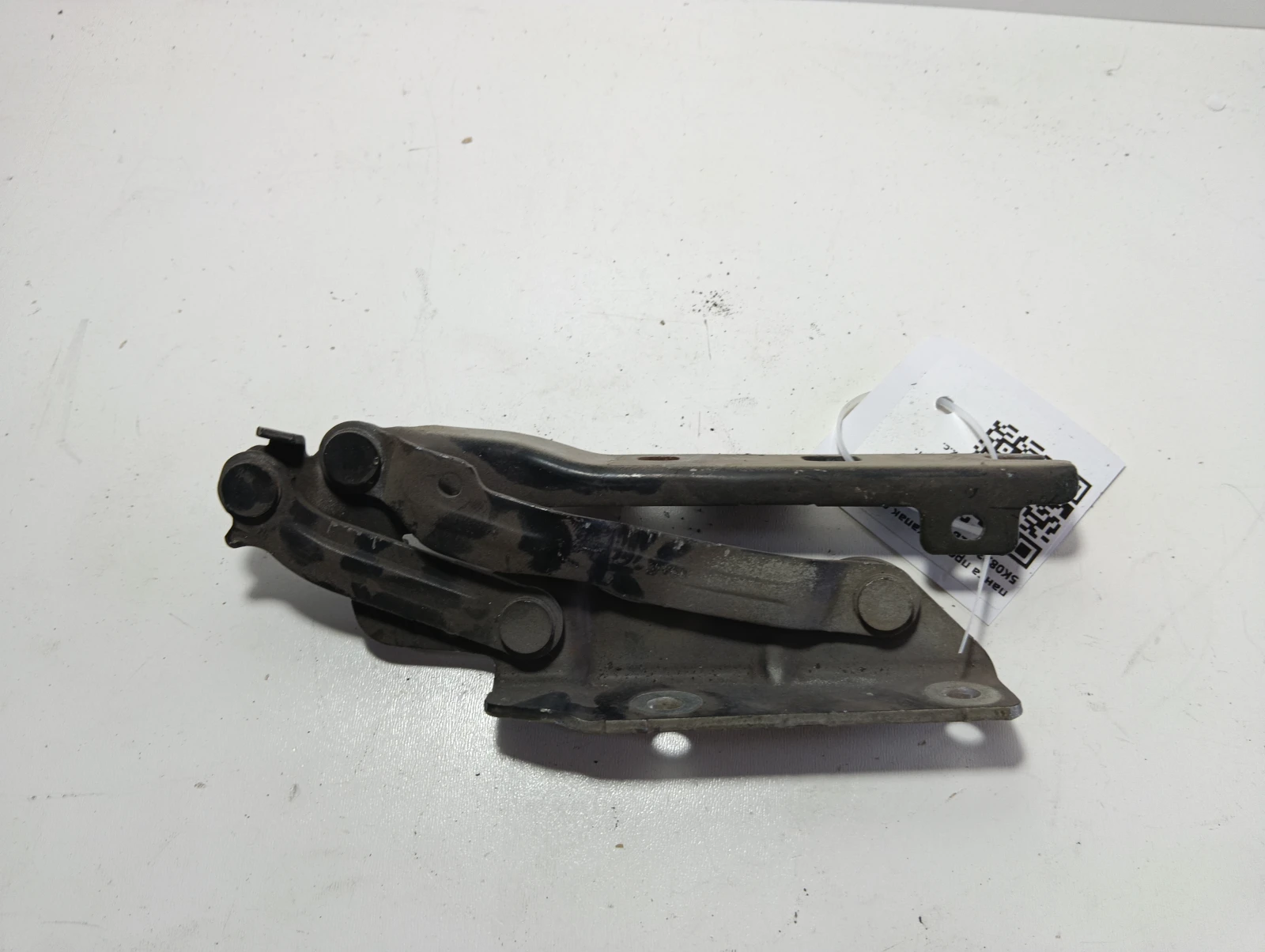 панта преден капак дясна 5K0823302B VW Golf