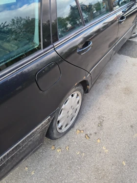 Mercedes-Benz C 200, снимка 6
