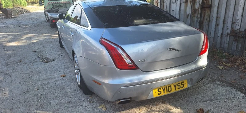 Jaguar Xj 3,0 НА ЧАСТИ, снимка 4 - Автомобили и джипове - 42368380