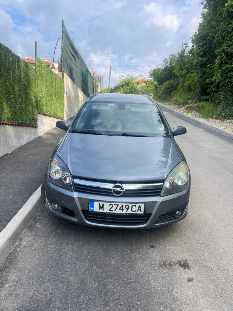 Opel Astra, снимка 1 - Автомобили и джипове - 45584782