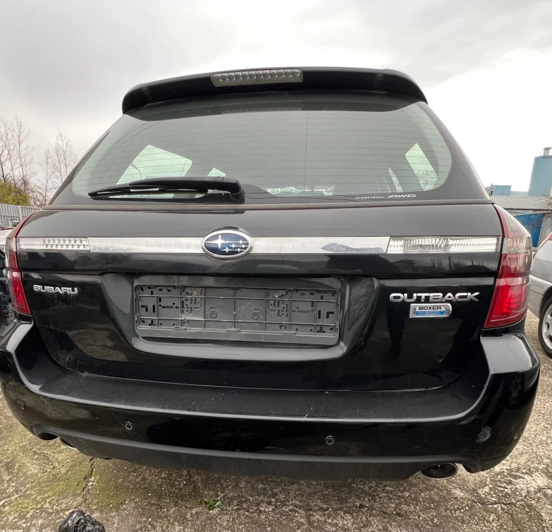 Subaru Outback 2.0d 150 hp, снимка 4 - Автомобили и джипове - 48070530