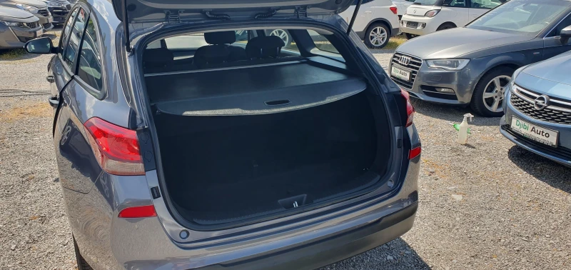 Hyundai I30 1.6 CRDI- NAVI, снимка 14 - Автомобили и джипове - 50150406