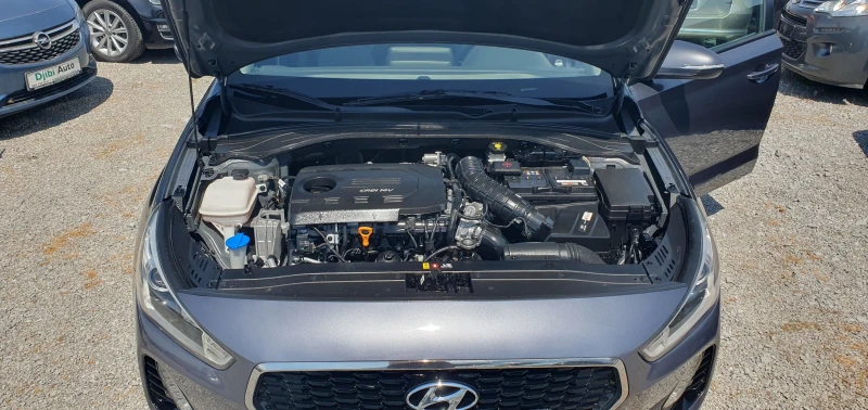 Hyundai I30 1.6 CRDI- NAVI, снимка 17 - Автомобили и джипове - 50150406