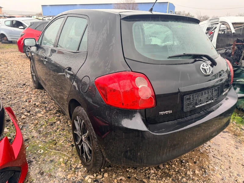Toyota Auris 1.6 DUAL VVT-I, снимка 4 - Автомобили и джипове - 53023746