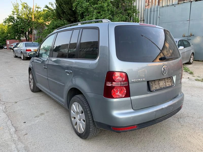 VW Touran 1.4tsi, снимка 3 - Автомобили и джипове - 41990492