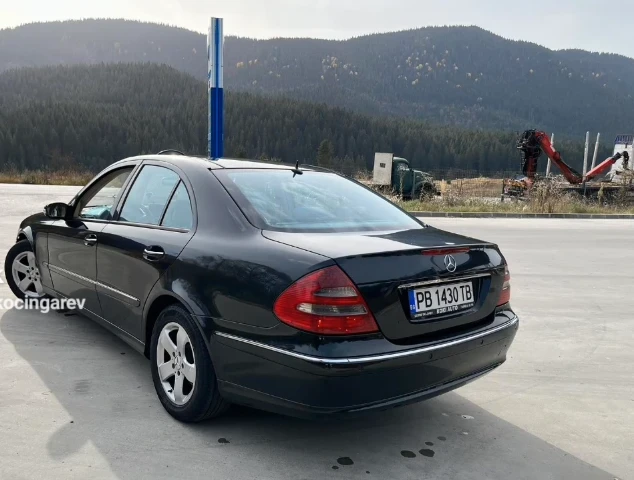Mercedes-Benz E 270  - изображение 5