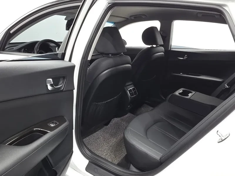 Kia K5 2Nd Generation 2.0 Prestige, снимка 12 - Автомобили и джипове - 55049245