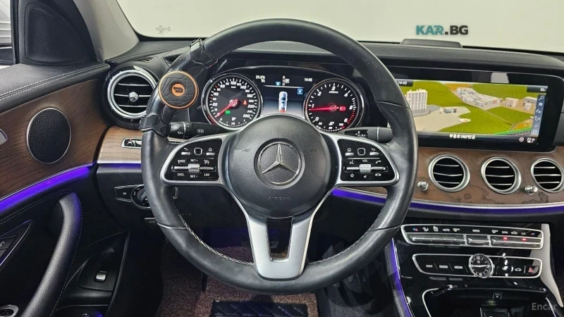 Mercedes-Benz E 220 * Пано* KEYLESS* ПОДГРЕВ* КАМЕРА* LED* , снимка 10 - Автомобили и джипове - 55138884