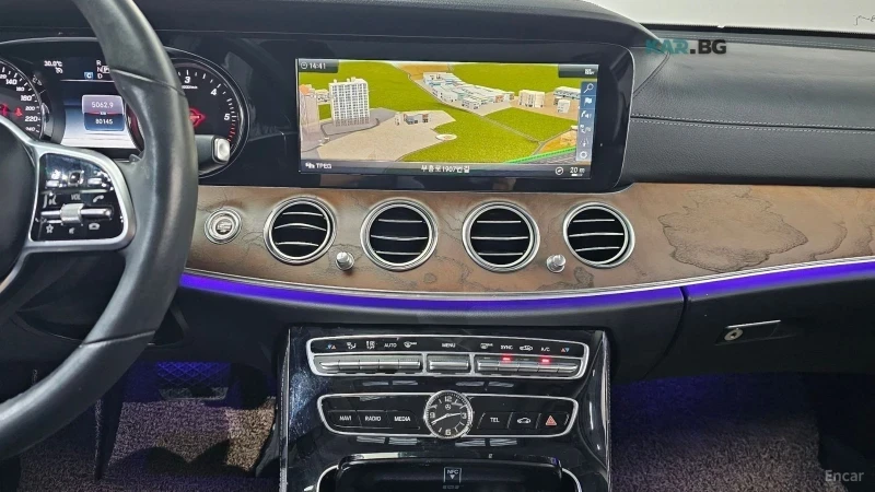 Mercedes-Benz E 220 * Пано* KEYLESS* ПОДГРЕВ* КАМЕРА* LED* , снимка 9 - Автомобили и джипове - 55138884