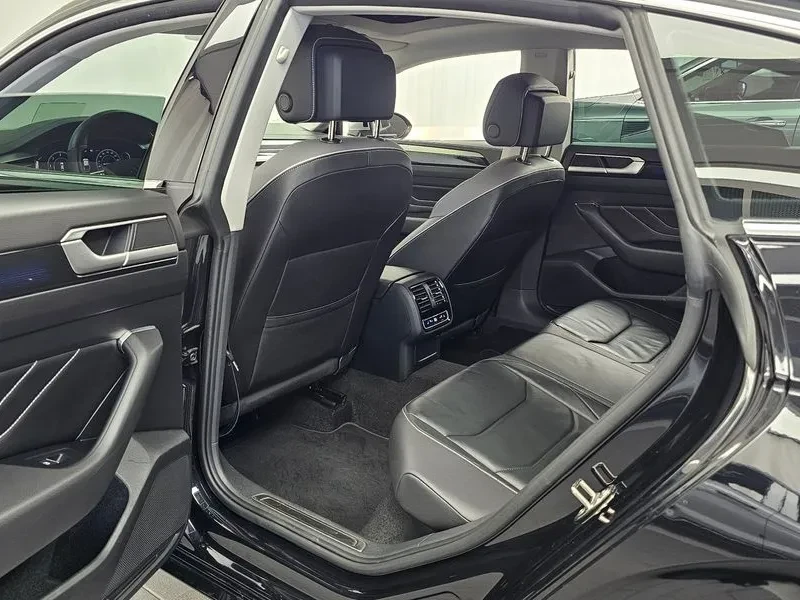 VW Arteon 2.0 Tdi Prestige, снимка 12 - Автомобили и джипове - 56287239