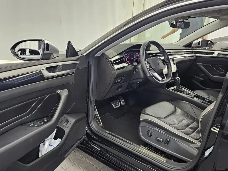 VW Arteon 2.0 Tdi Prestige, снимка 10 - Автомобили и джипове - 56287239