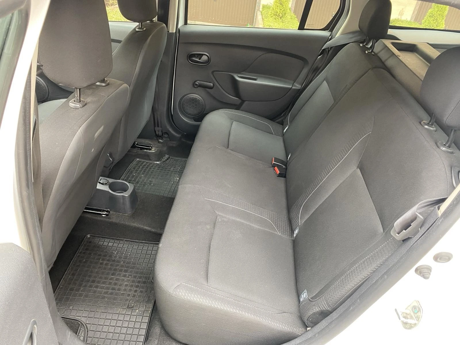 Dacia Logan   -  | Mobile.bg   12