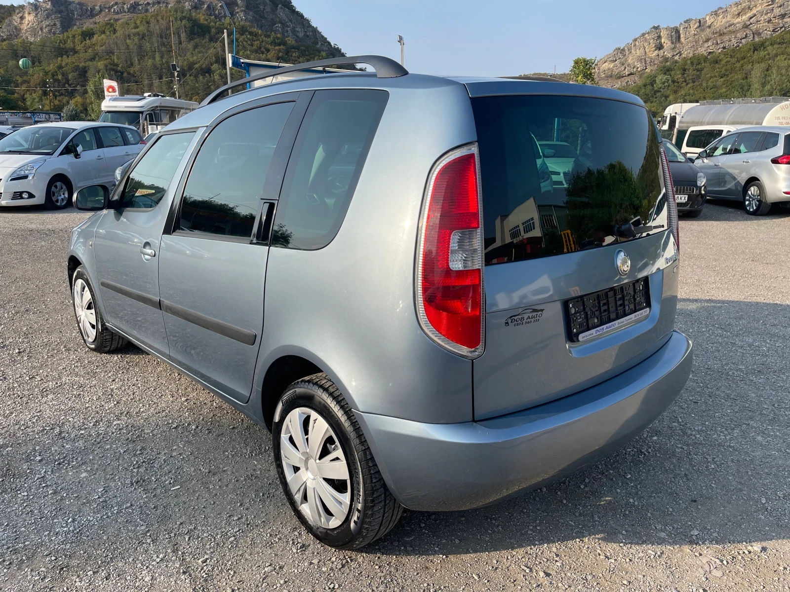 Skoda Roomster 1.4-80k.c КЛИМАТИК - изображение 8