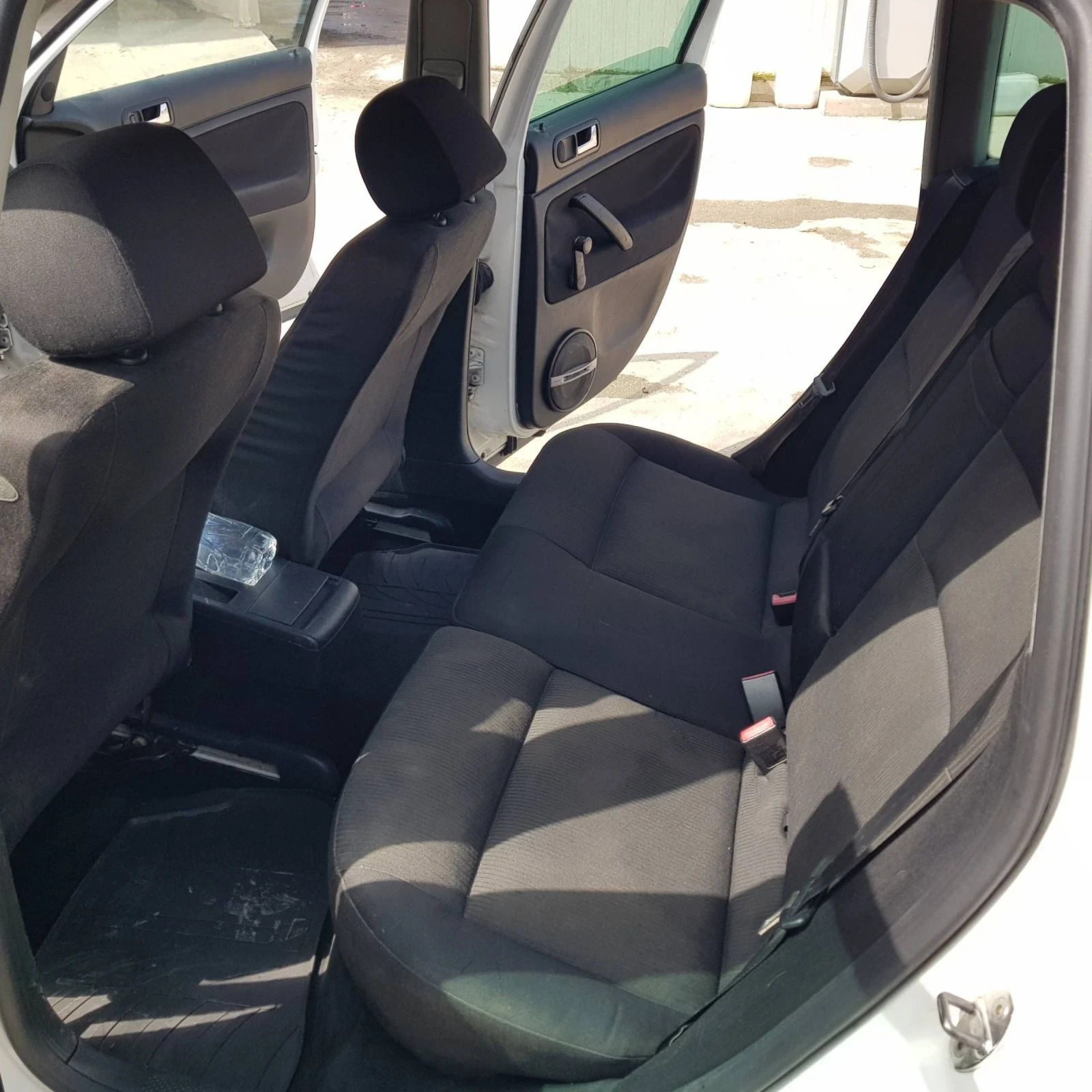 VW Passat Комби - изображение 9