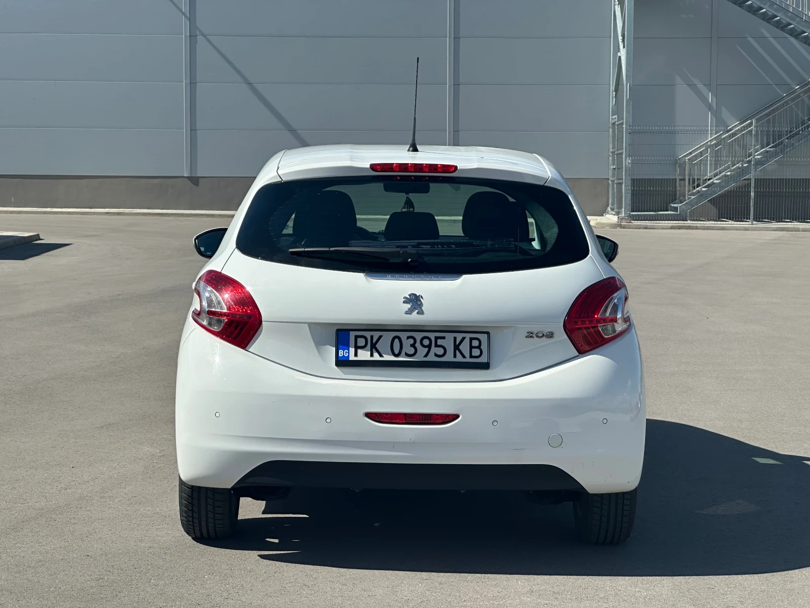 Peugeot 208 1.4 HDI - изображение 5