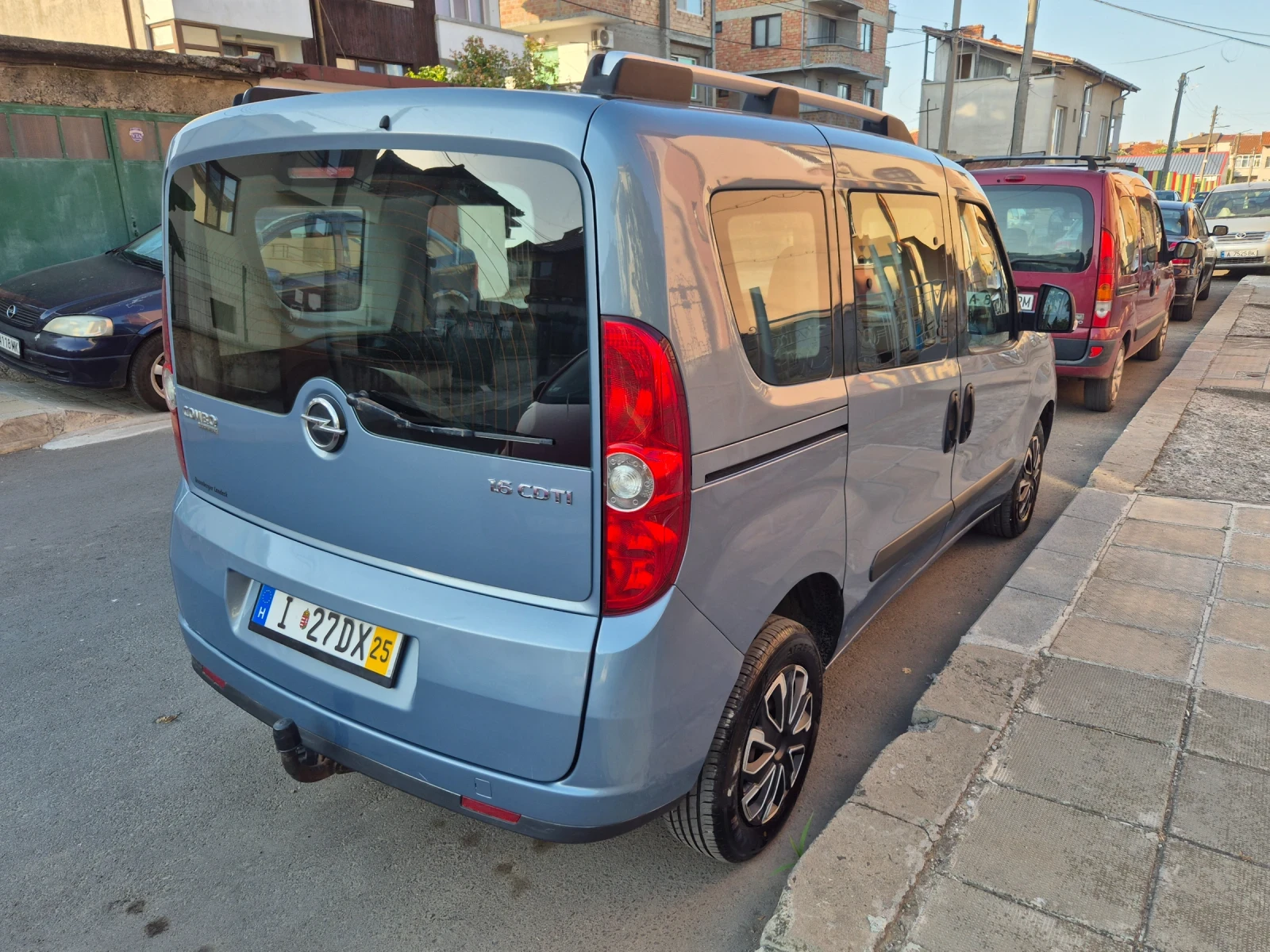 Opel Combo Климатик* Напълно-Обслужено* Чисто-Нови-Гуми - изображение 4