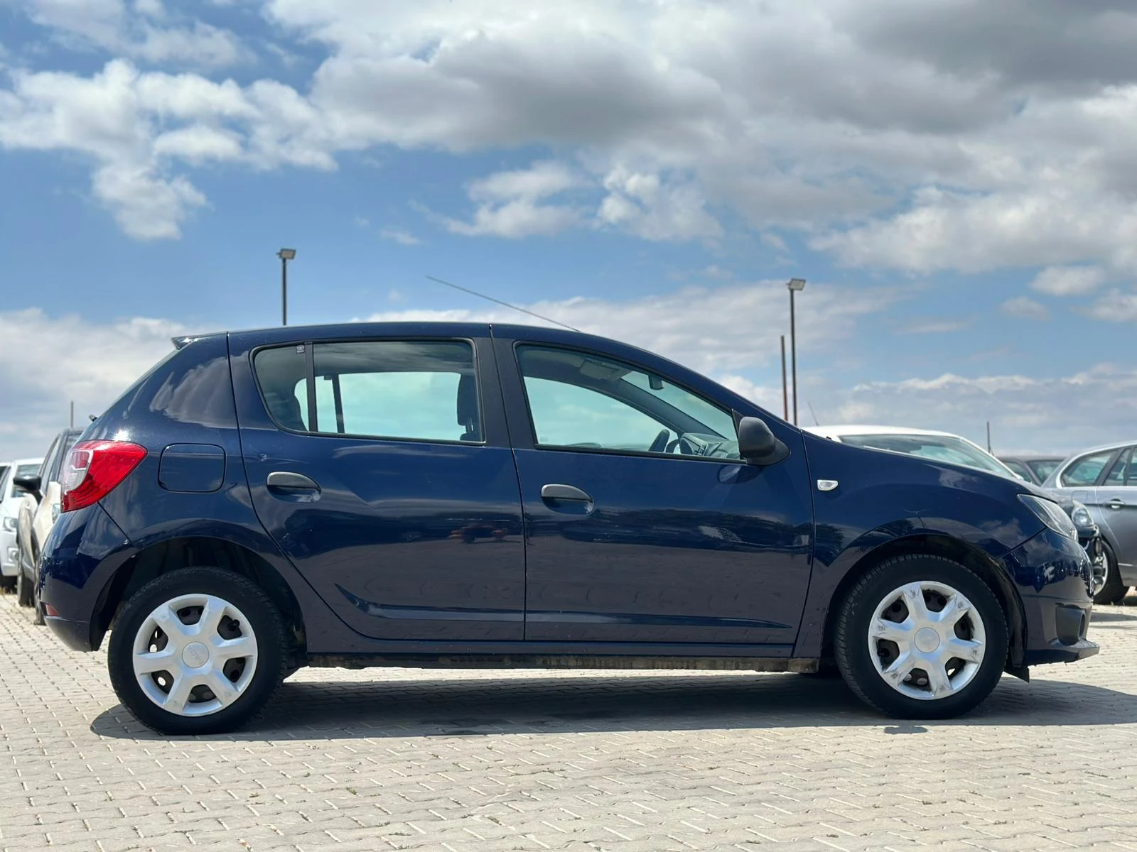 Dacia Sandero / 0.9 TCE / GAS / EURO 6 / TOP / - изображение 6