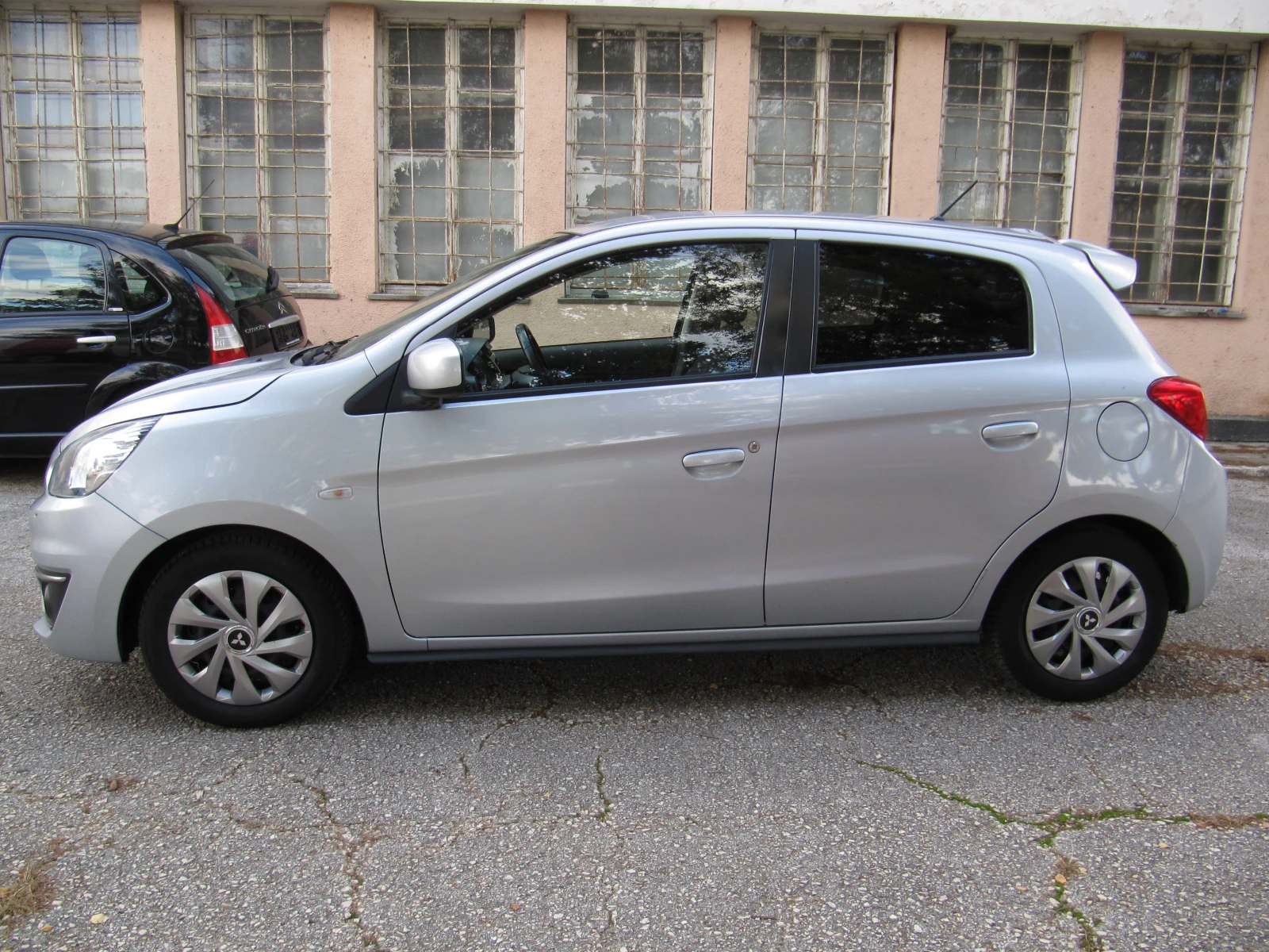 Mitsubishi Space star 1.2i Klima euro6 - изображение 6
