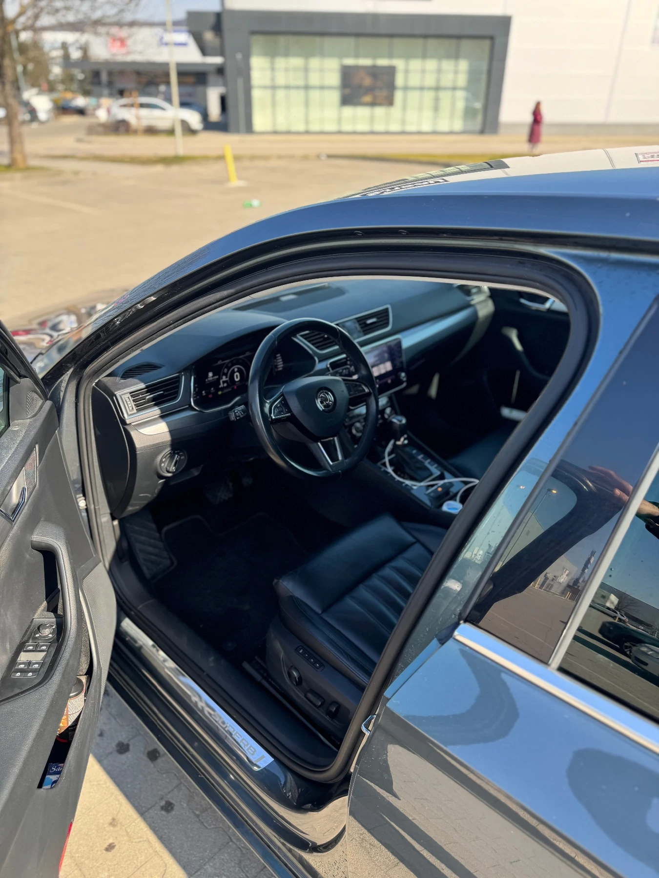 Skoda Superb, снимка 12 - Автомобили и джипове - 53844402