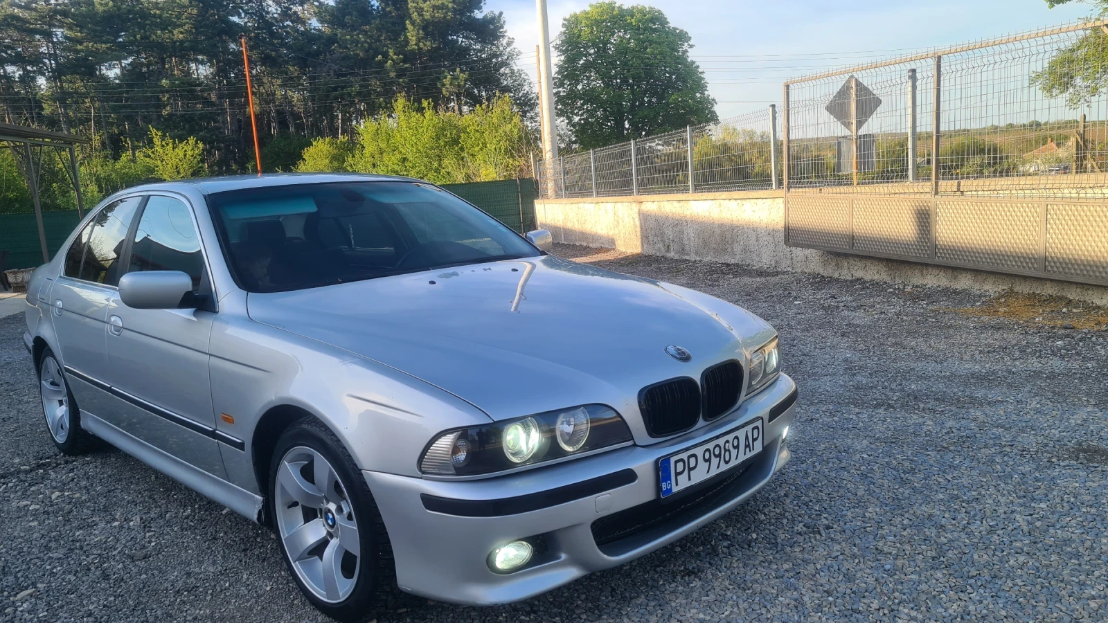 BMW 525, снимка 4 - Автомобили и джипове - 54328611