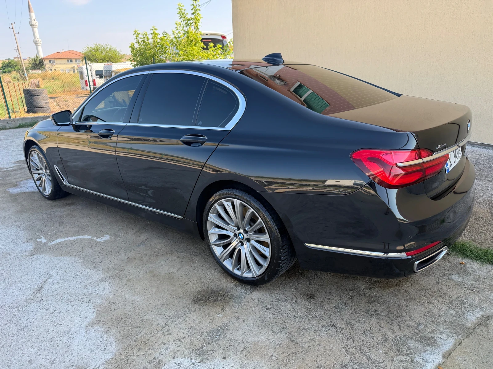 BMW 740 Xdrive, снимка 4 - Автомобили и джипове - 55055651