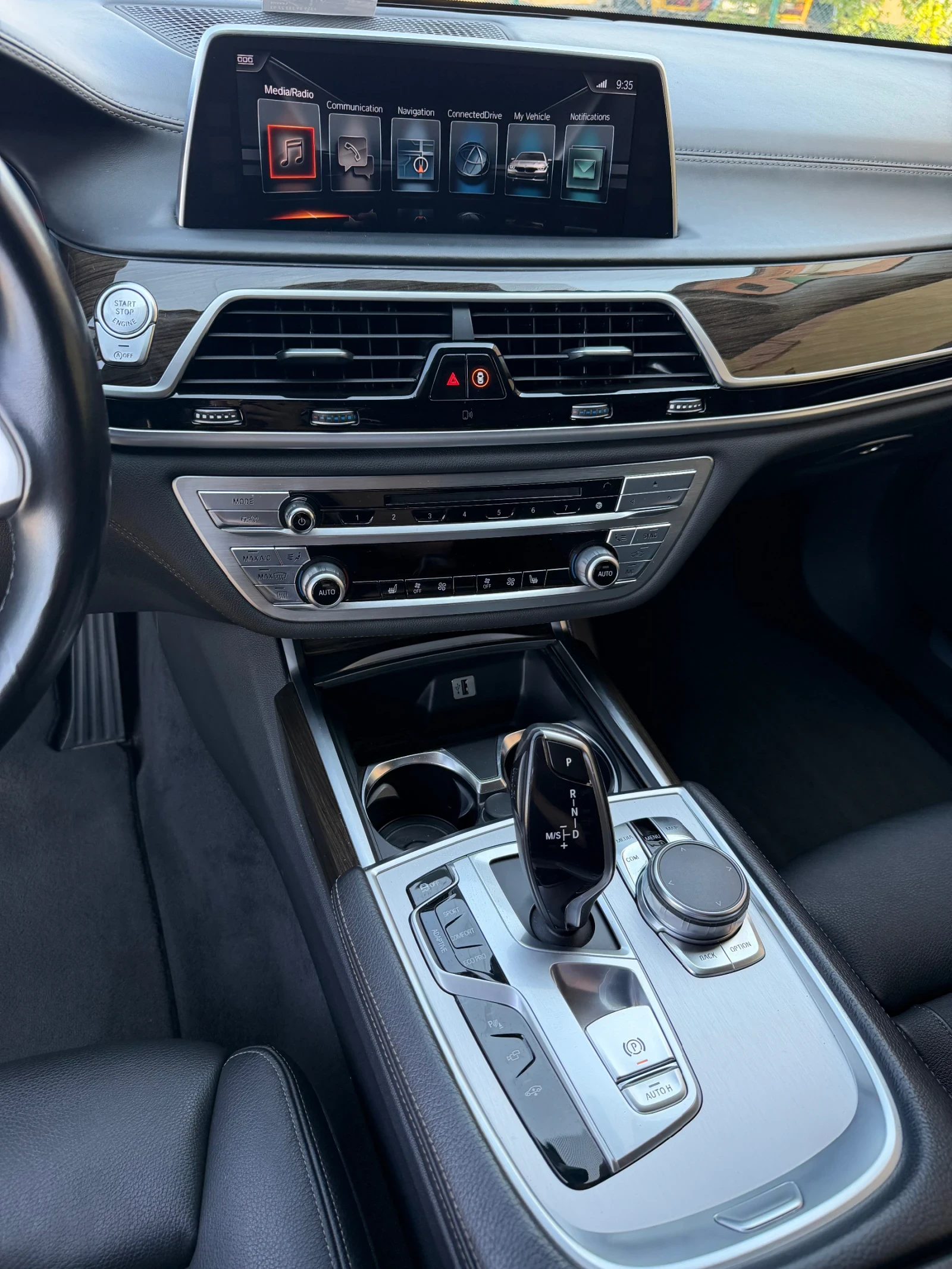 BMW 740 Xdrive, снимка 9 - Автомобили и джипове - 55055651