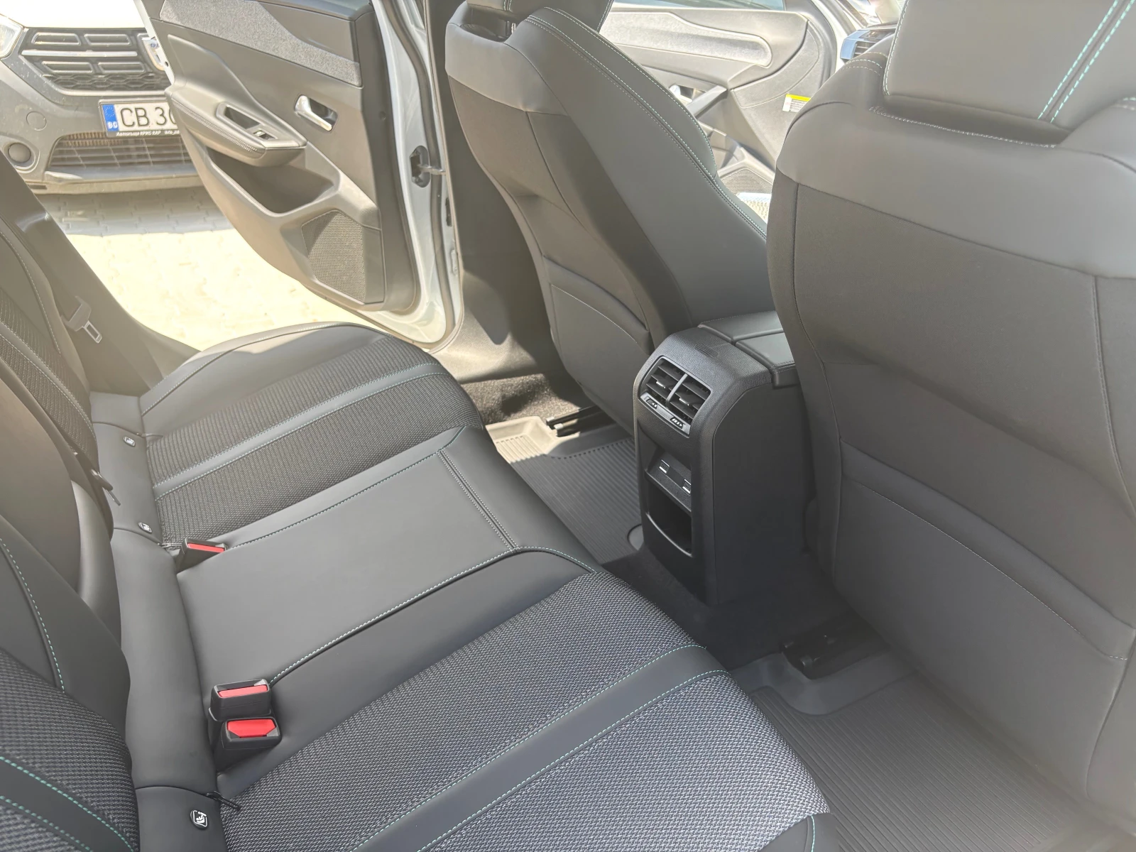 Peugeot 308 SW, снимка 11 - Автомобили и джипове - 55219707