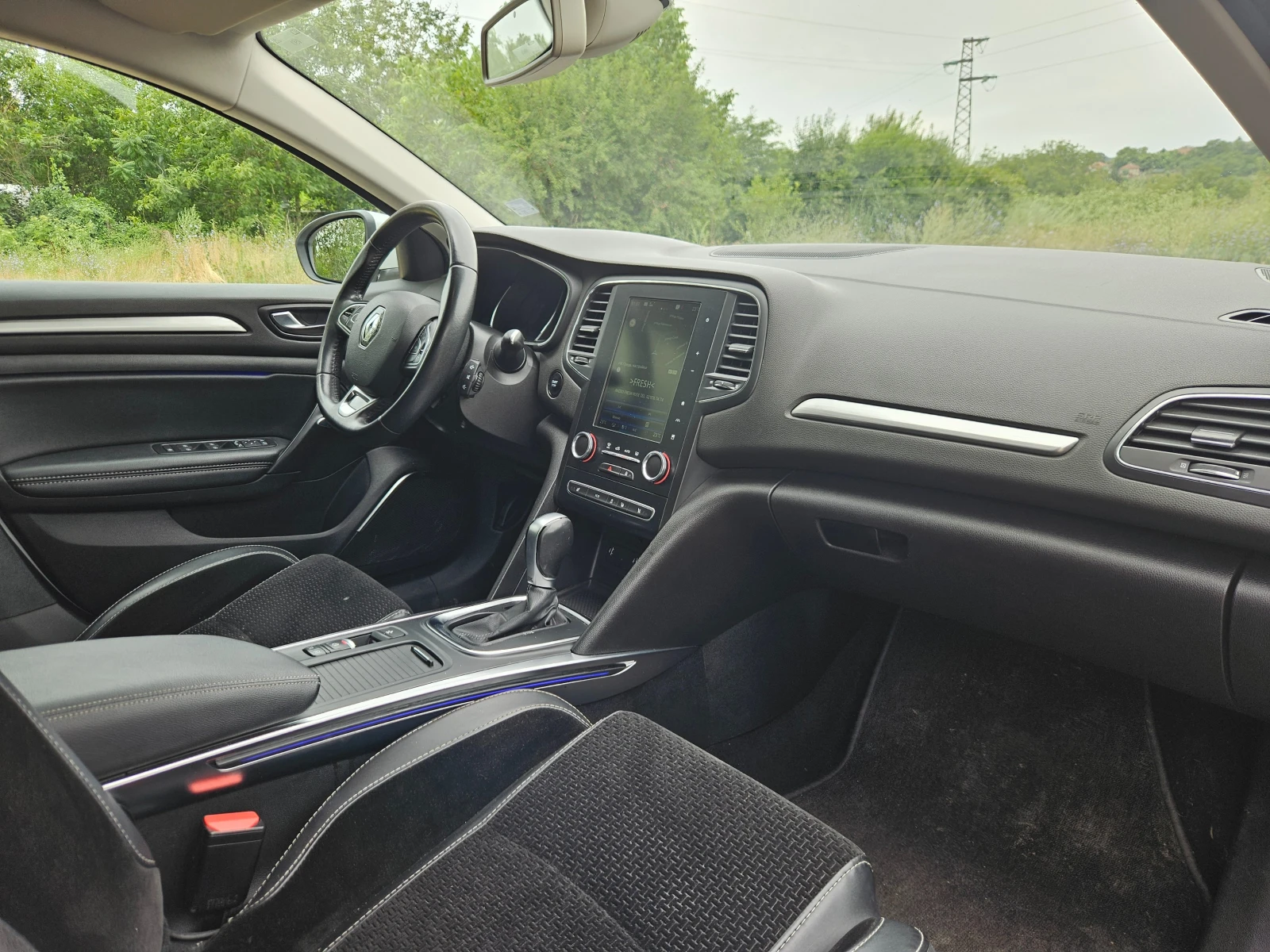 Renault Megane 1.3 Tce/140к.с./Intense, снимка 12 - Автомобили и джипове - 55374894