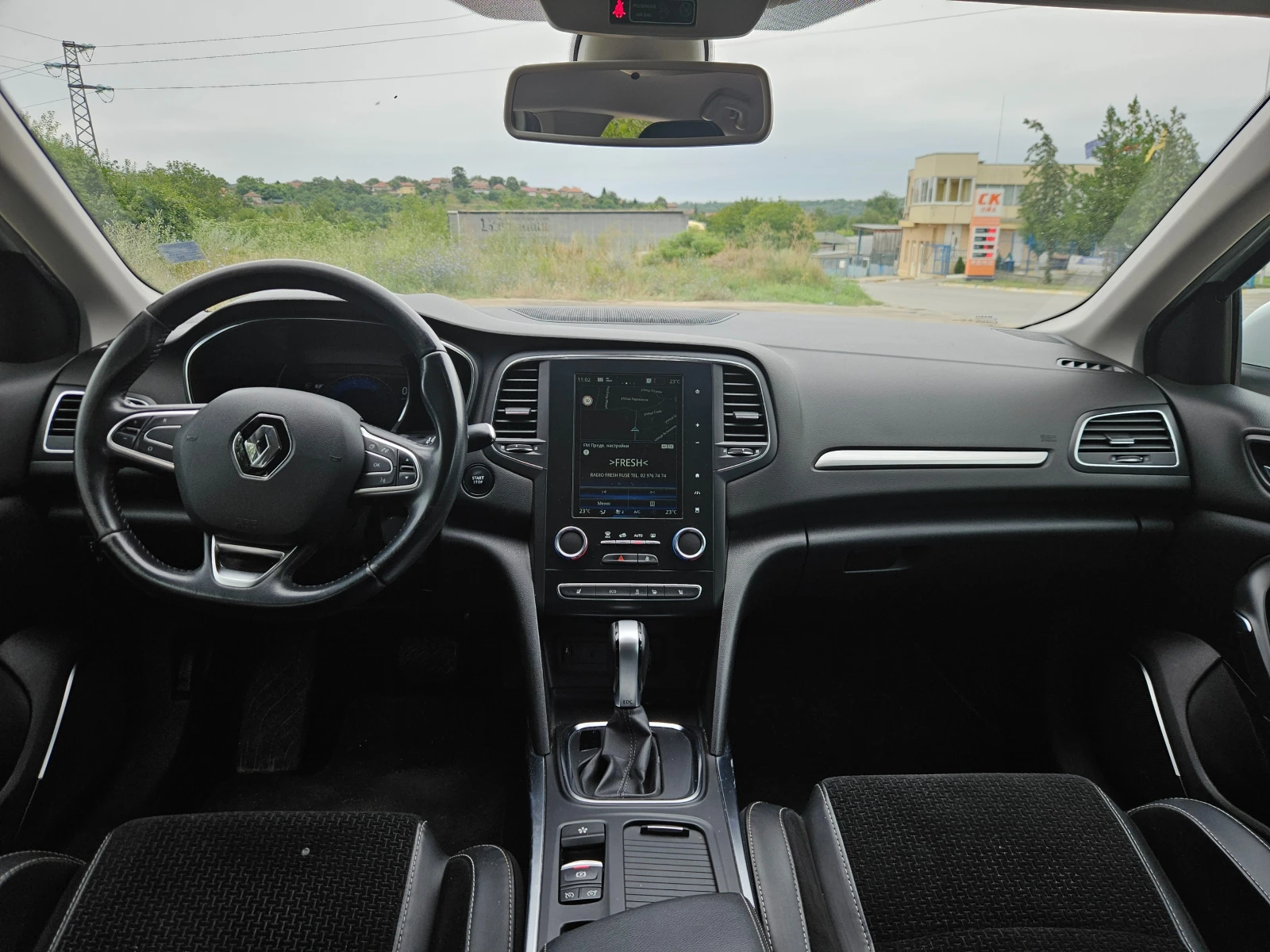 Renault Megane 1.3 Tce/140к.с./Intense, снимка 10 - Автомобили и джипове - 55374894