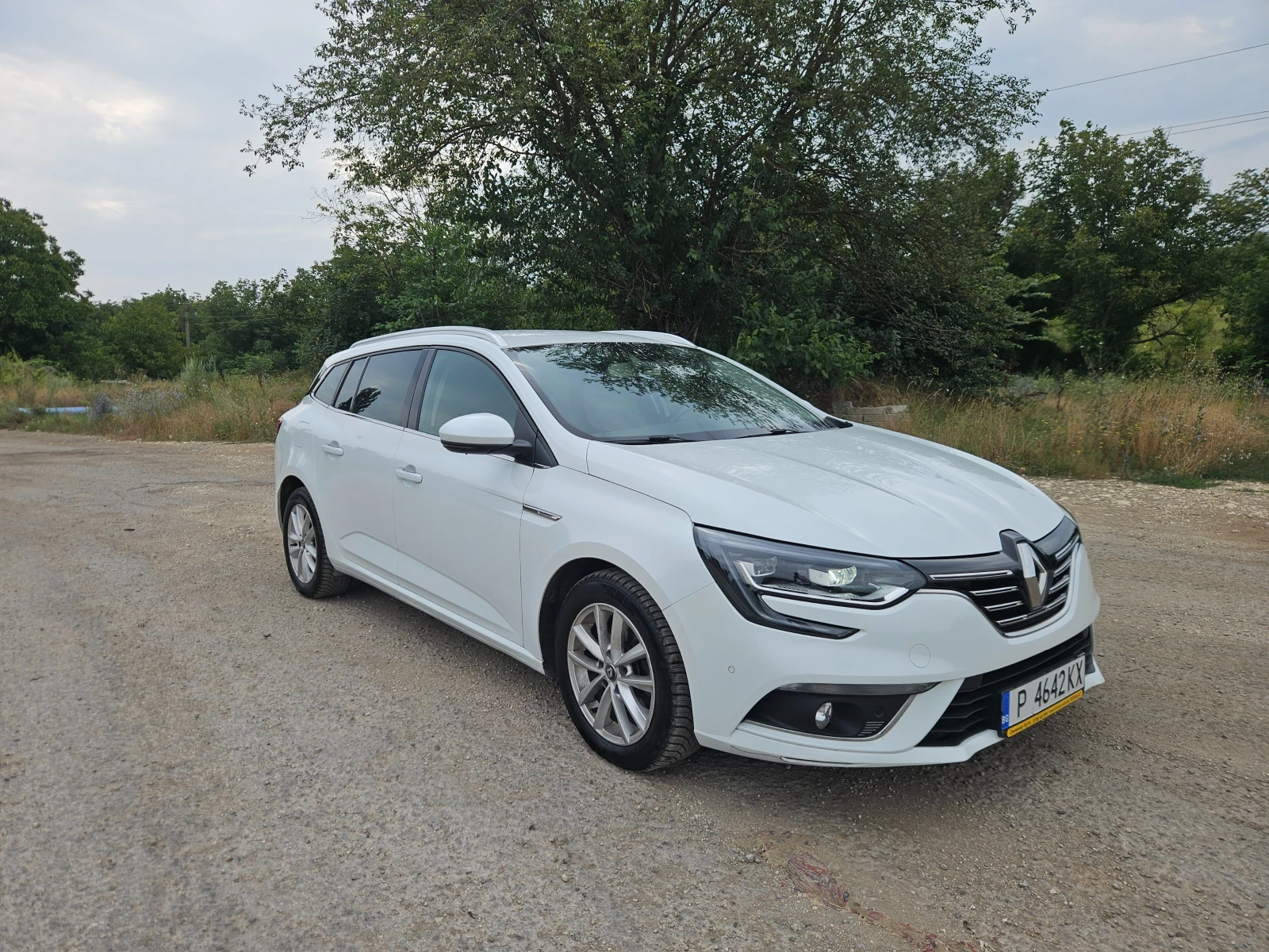 Renault Megane 1.3 Tce/140к.с./Intense, снимка 3 - Автомобили и джипове - 55374894