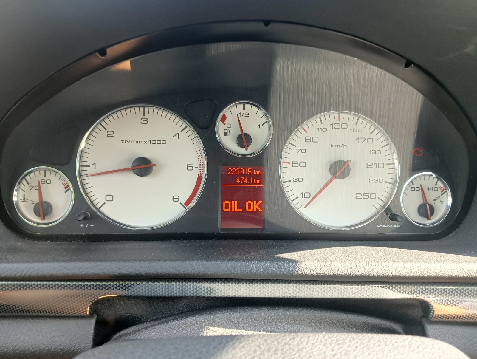 Peugeot 407 2.0hdi, снимка 6 - Автомобили и джипове - 55797590