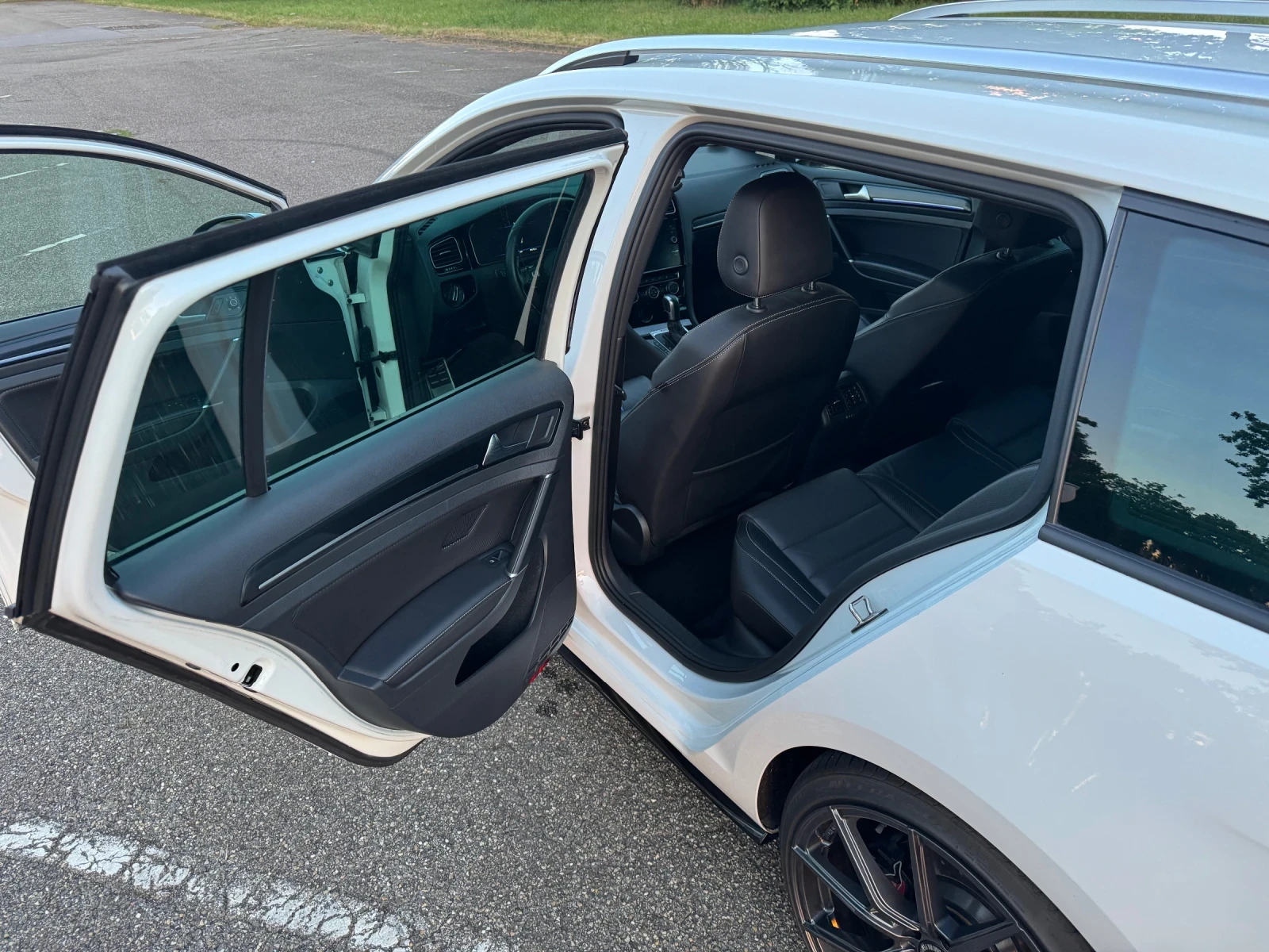 VW Golf R, снимка 5 - Автомобили и джипове - 56017991