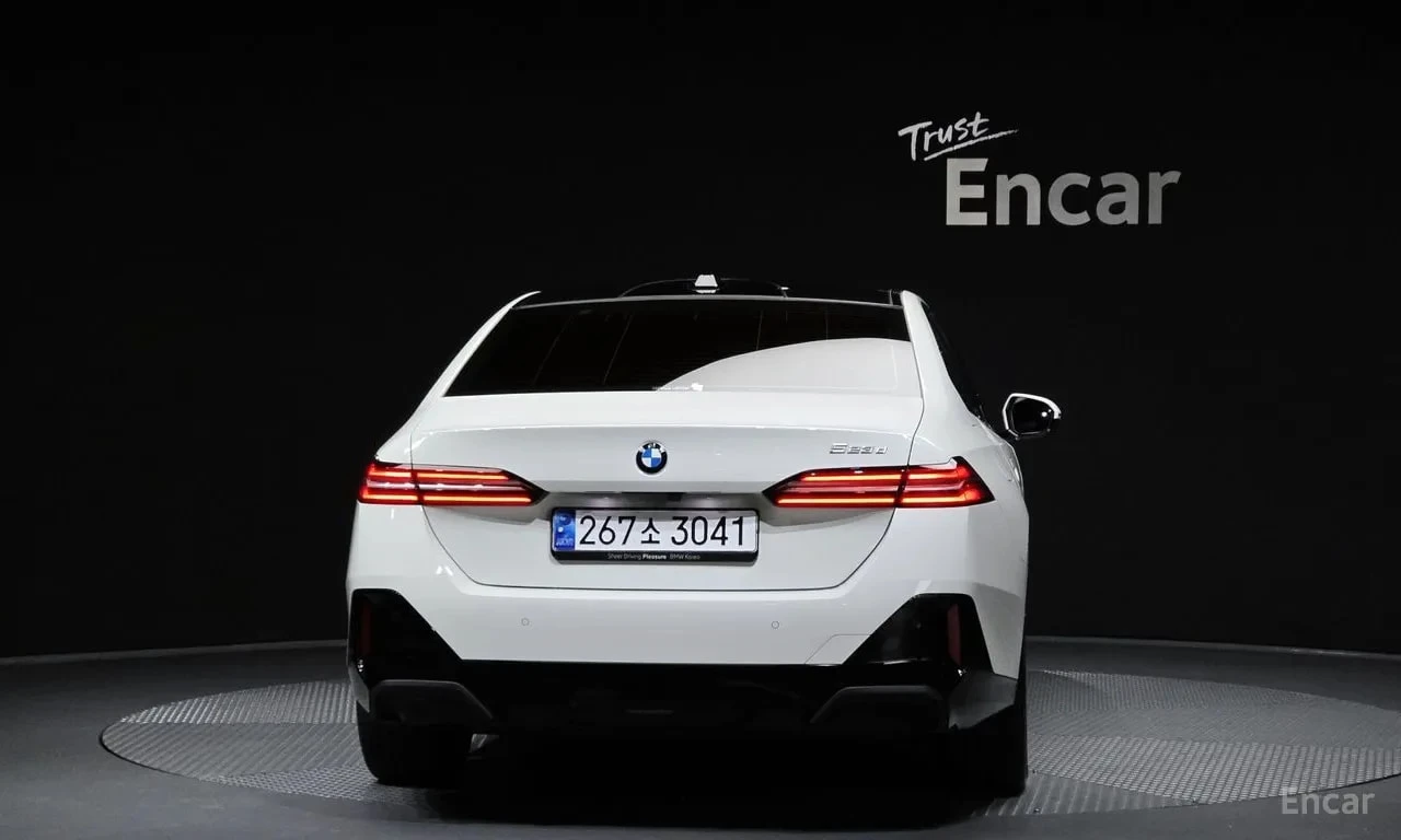 BMW 520 XDRIVE20D * M SPORT* ФИКСИРАНА ЦЕНА ДО БЪЛГАРИЯ*  , снимка 4 - Автомобили и джипове - 56084129