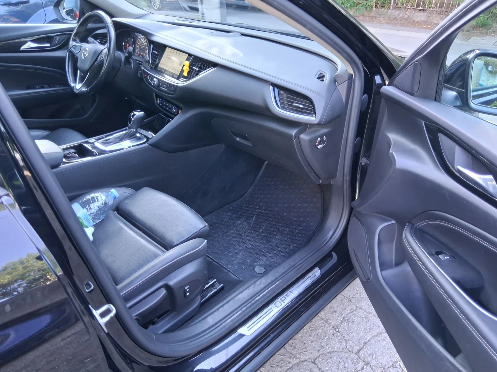 Opel Insignia 2.0 170коня Автомат внос Германия , снимка 4 - Автомобили и джипове - 56135431