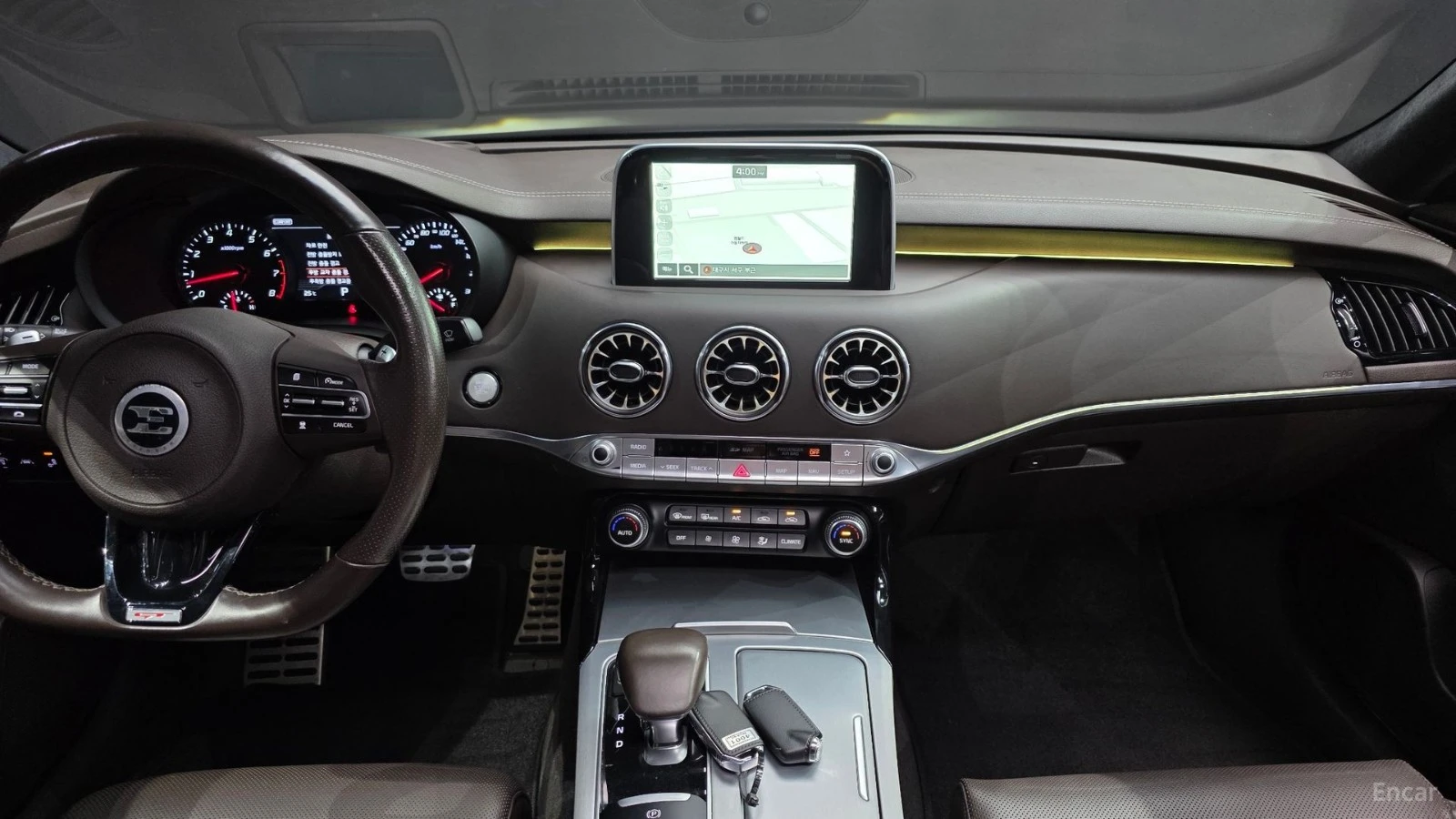 Kia Stinger 3.3T| 370HP| PANO| HUD| 360| �����| MEMORY | Mobile.bg � ����������� 16