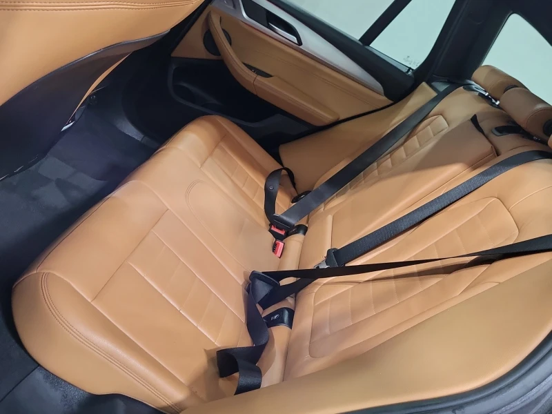 BMW X3 M-pkg* Xdrive* Harman/Kardon* Камера* Пано* Подгре, снимка 16 - Автомобили и джипове - 52552386