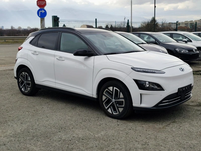 Hyundai Kona, снимка 9 - Автомобили и джипове - 53092561