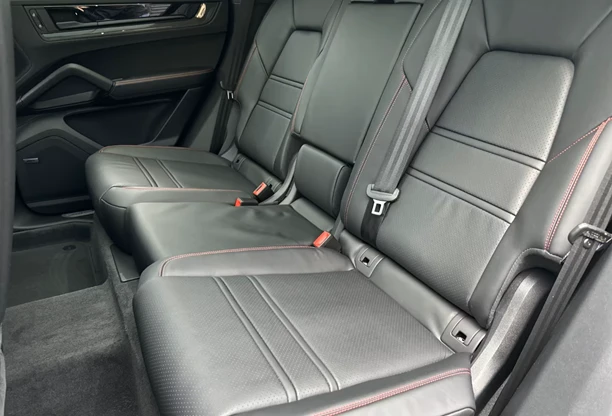 Porsche Cayenne GTS Coupe = Sport Package = Гаранция - изображение 9