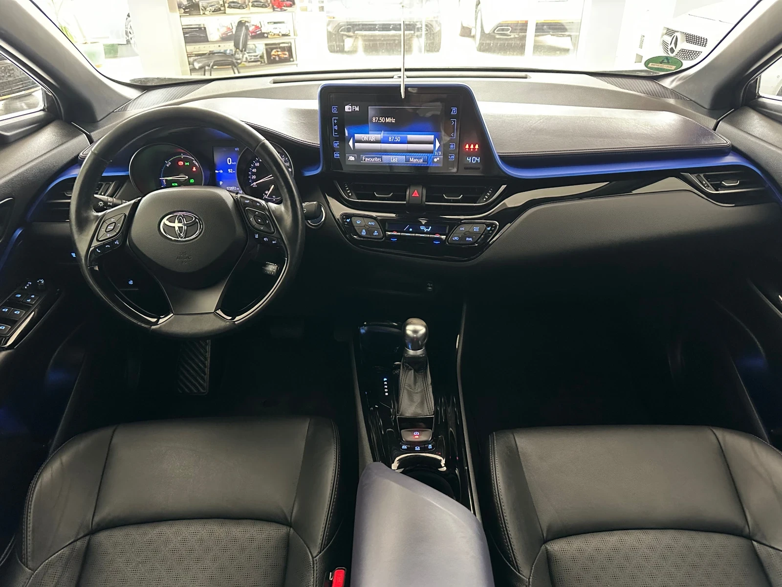 Toyota C-HR  Classy* Bitone - изображение 10