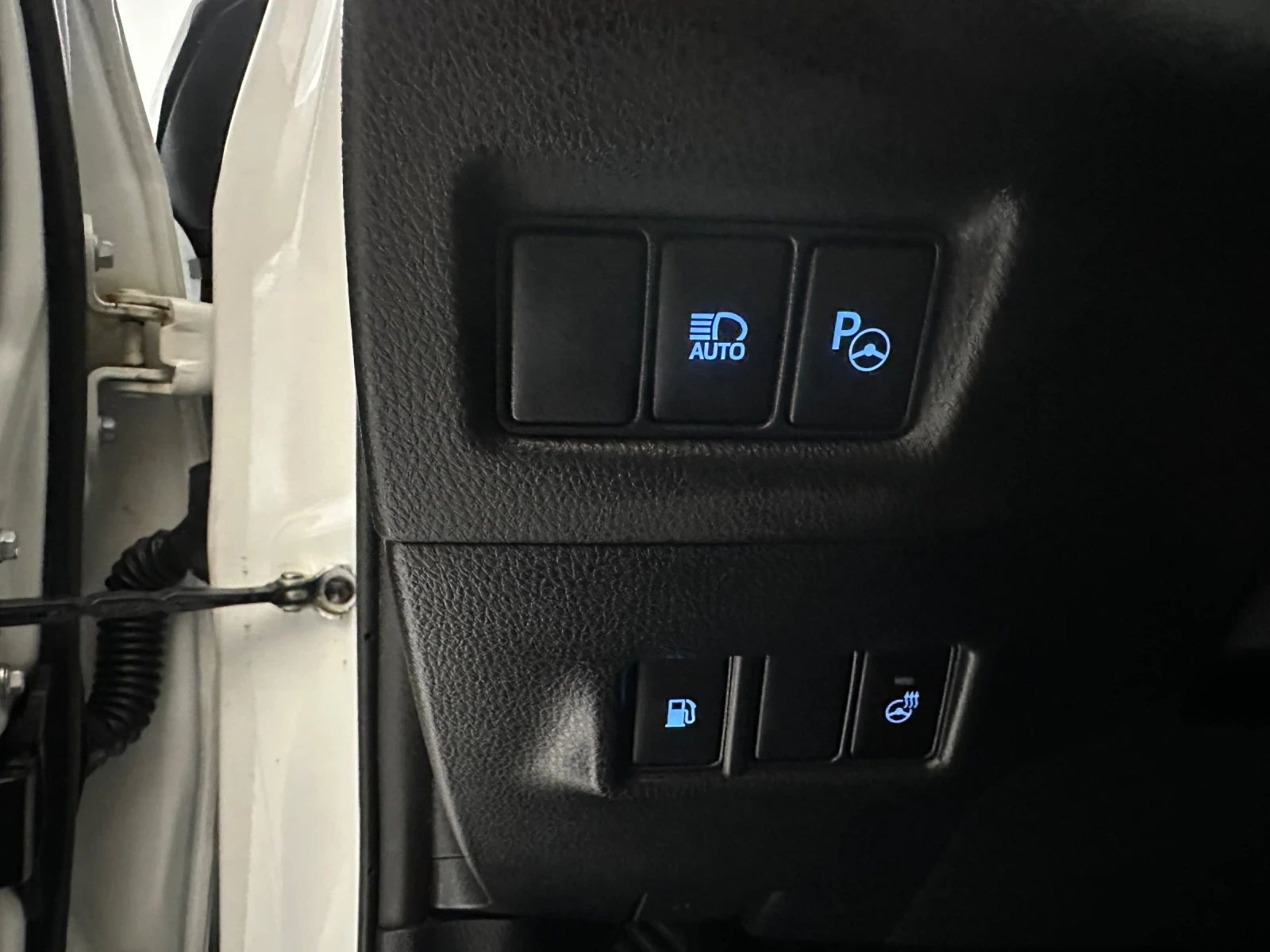 Toyota C-HR  Classy* Bitone | Mobile.bg   14