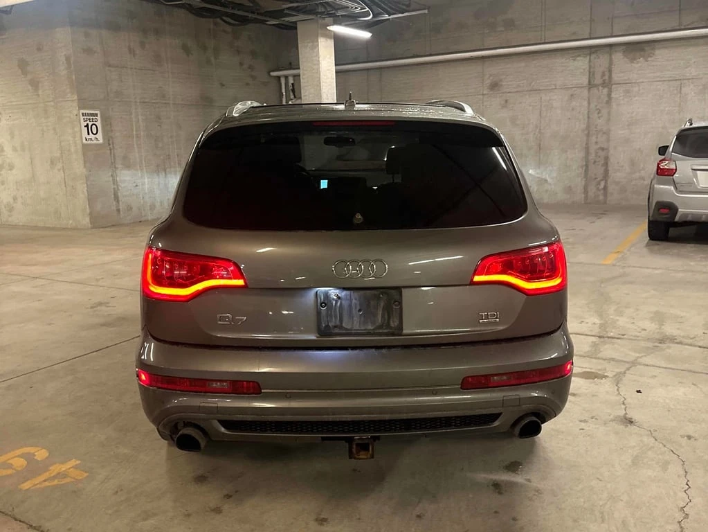 Audi Q7 * 3.0L TDI Vorsprung Edition * CARFAX * ФИНАНСИРАН - изображение 4