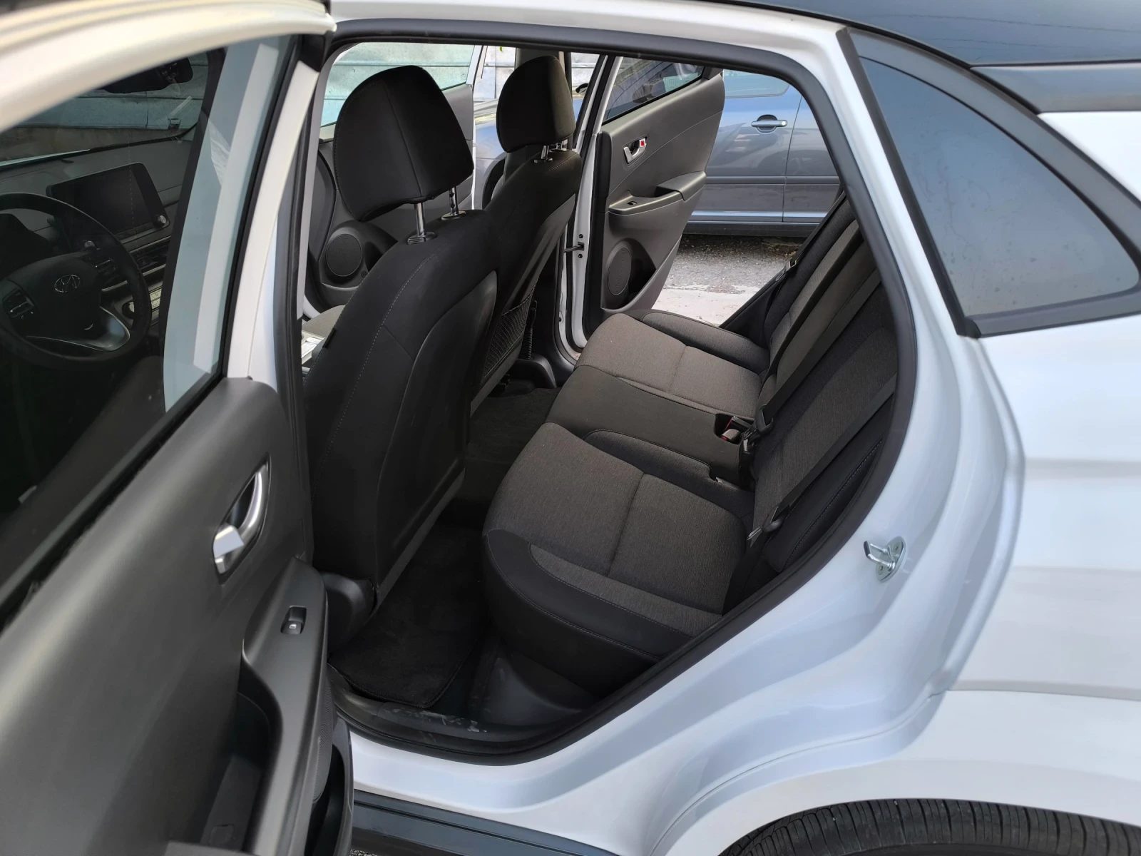 Hyundai Kona 64kw 45800k� | Mobile.bg � ����������� 12