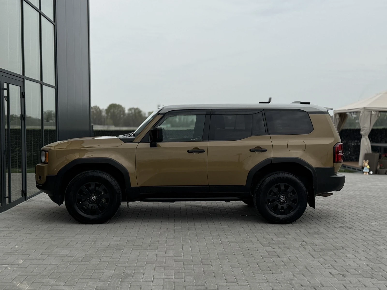 Toyota Land cruiser 1958/FIRST EDITION LC 250 HIBRID, снимка 3 - Автомобили и джипове - 54221403