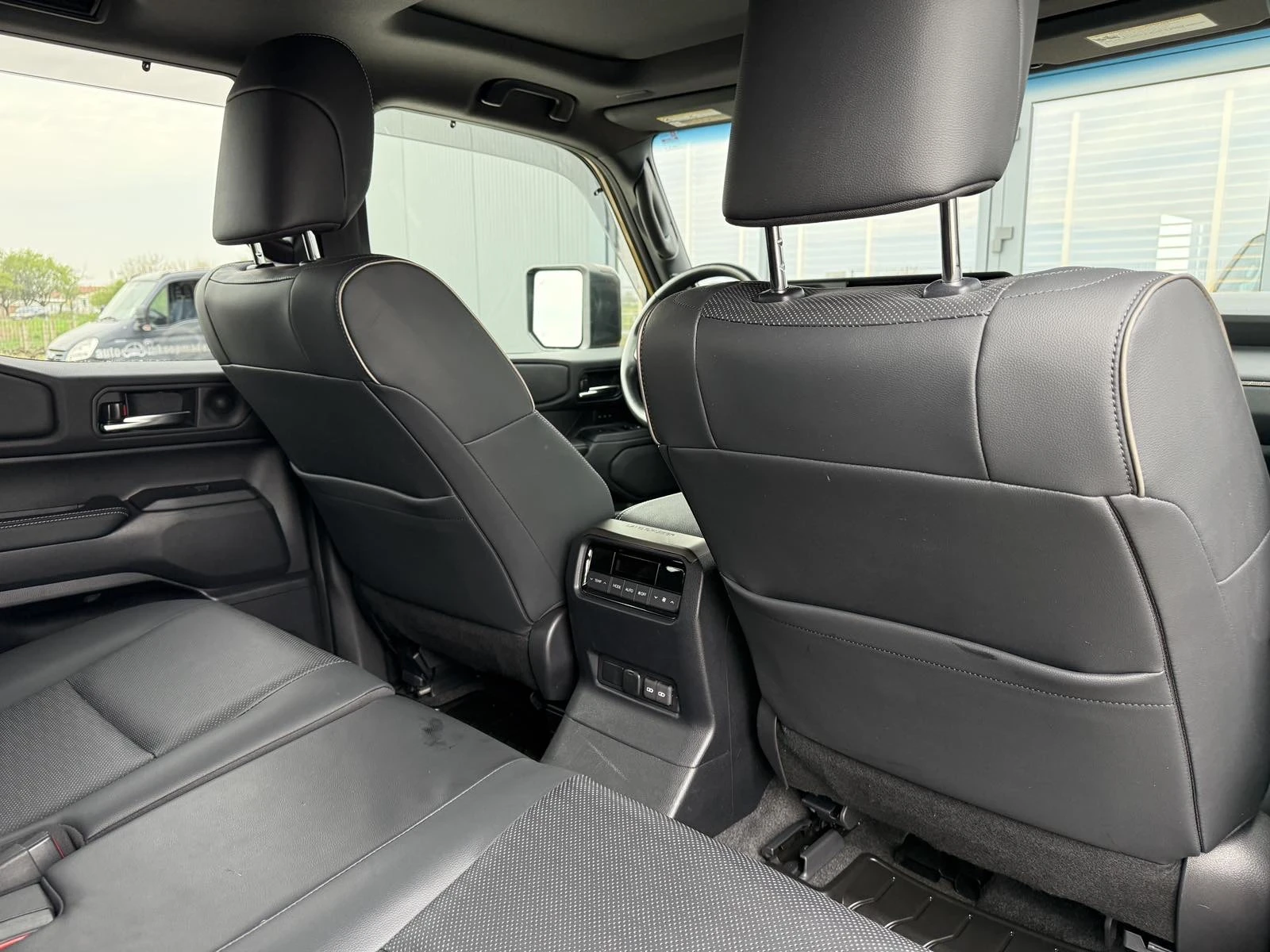 Toyota Land cruiser 1958/FIRST EDITION LC 250 HIBRID, снимка 16 - Автомобили и джипове - 54221403