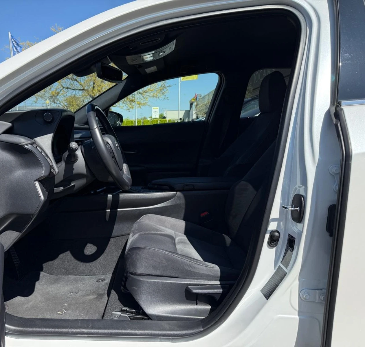 Lexus UX 250h F Sport Design Hybrid 44 000�� ���������  | Mobile.bg � ����������� 6