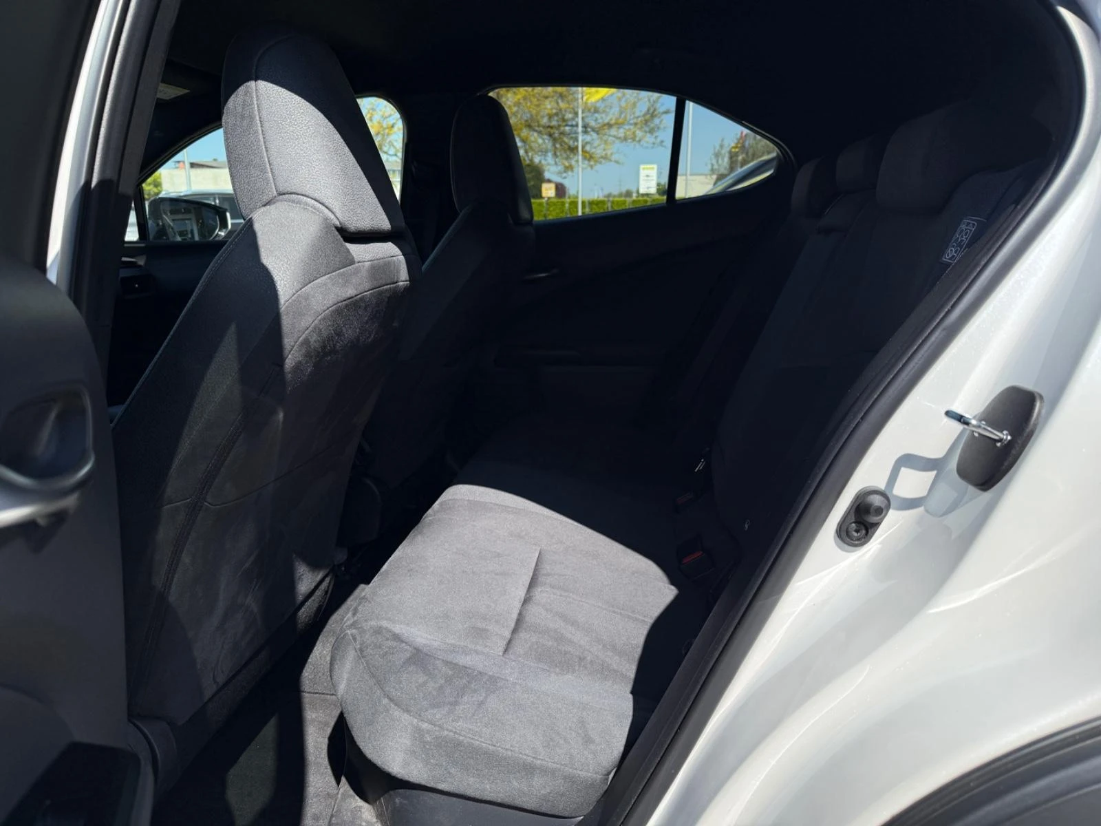 Lexus UX 250h F Sport Design Hybrid 44 000�� ���������  | Mobile.bg � ����������� 13