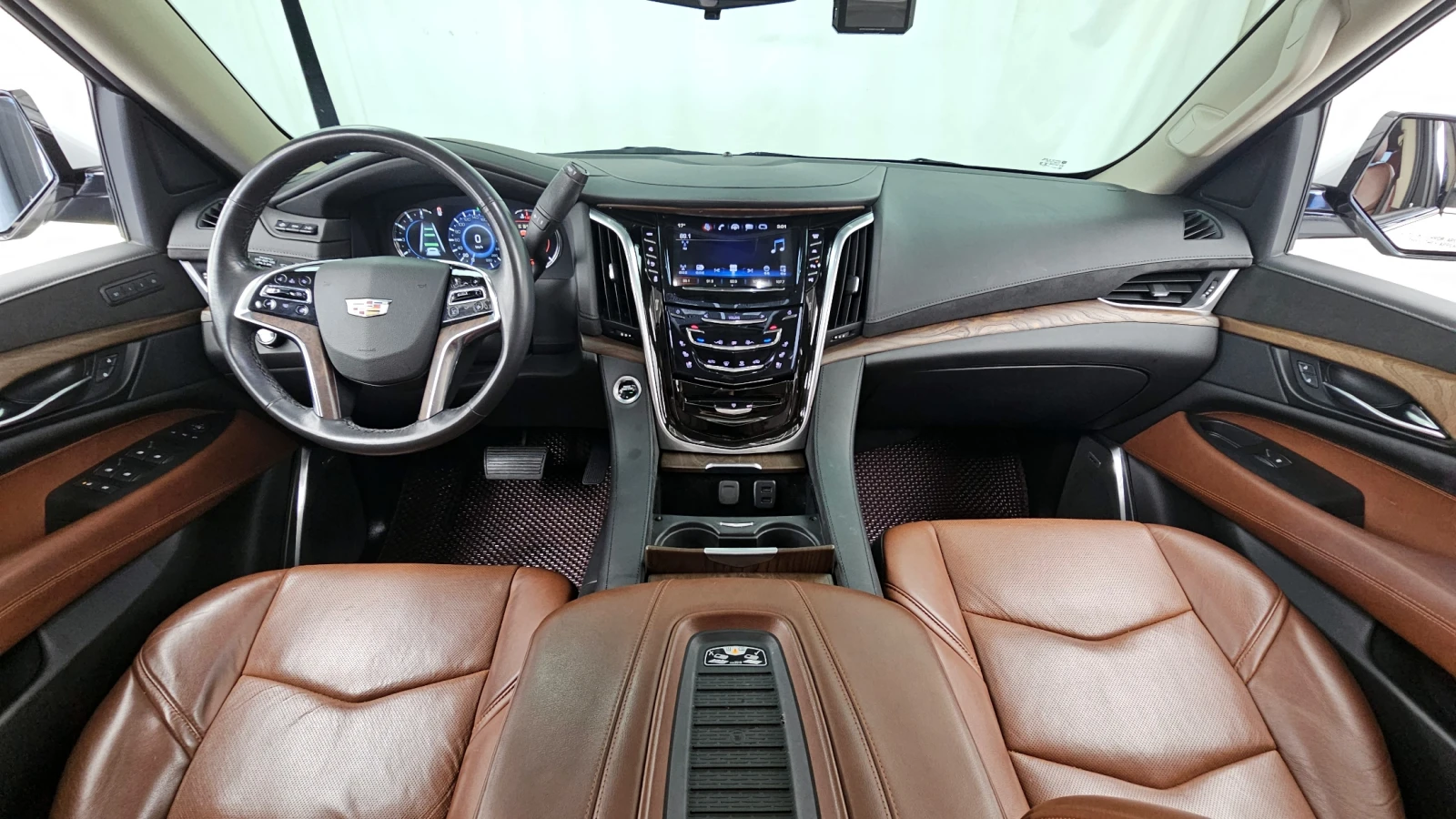 Cadillac Escalade 6.2* 360* BLIND SPOT* HUD* ЕЛ. БАГАЖНИК* КРАЙНА ЦЕ, снимка 7 - Автомобили и джипове - 55367088