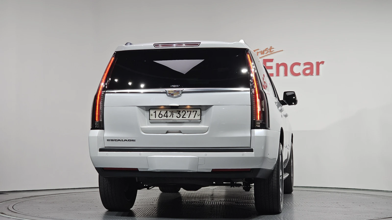 Cadillac Escalade 6.2* 360* BLIND SPOT* HUD* ЕЛ. БАГАЖНИК* КРАЙНА ЦЕ, снимка 4 - Автомобили и джипове - 55367088