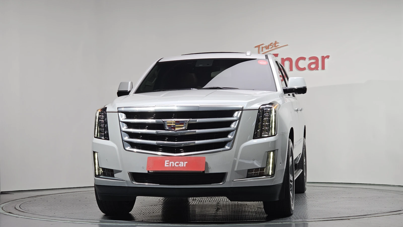 Cadillac Escalade 6.2* 360* BLIND SPOT* HUD* ЕЛ. БАГАЖНИК* КРАЙНА ЦЕ, снимка 3 - Автомобили и джипове - 55367088